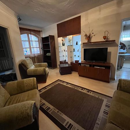 Tocc Apartman Gyal Bagian luar foto