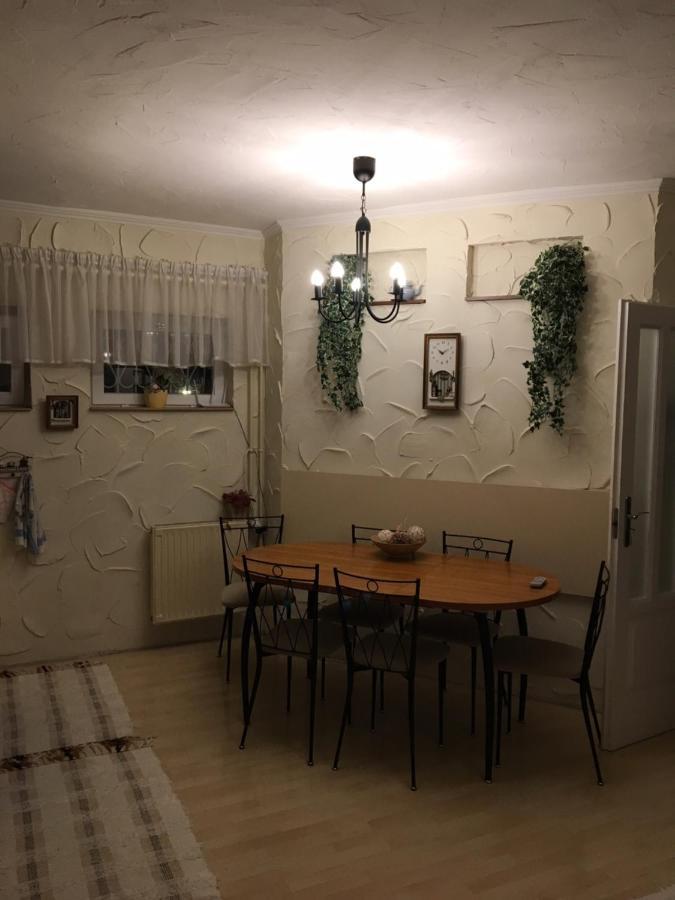 Tocc Apartman Gyal Bagian luar foto