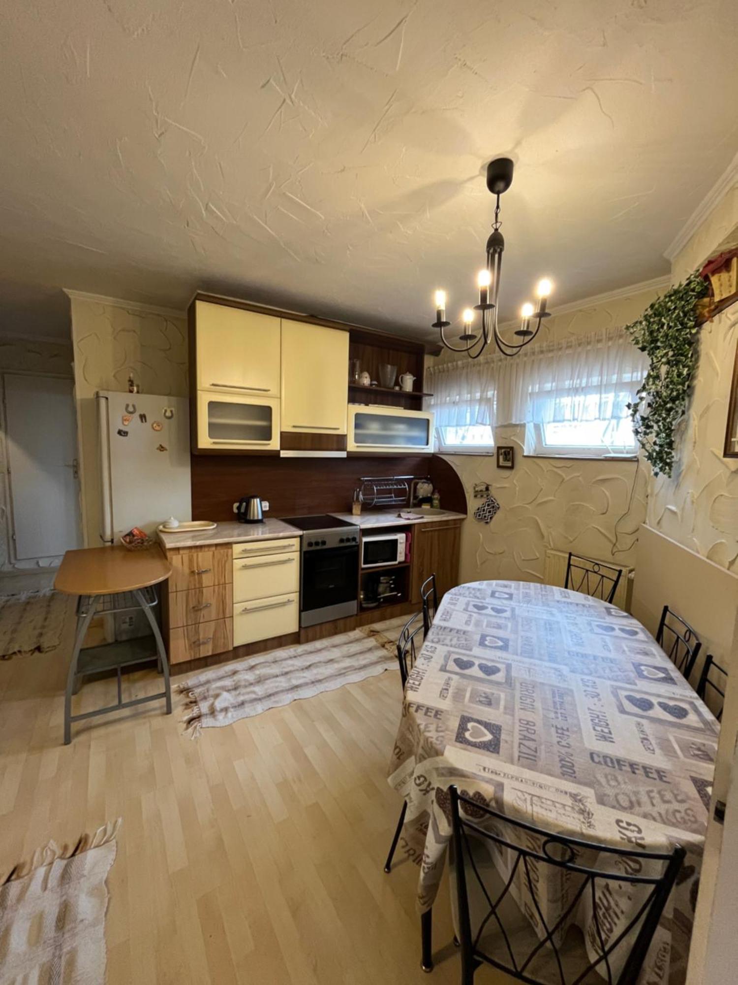 Tocc Apartman Gyal Bagian luar foto